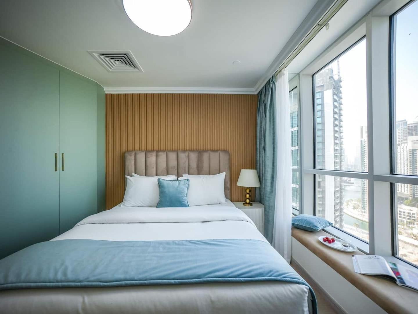 Deluxe 3 Bedroom With Marina & Sea View Dubai Exterior photo